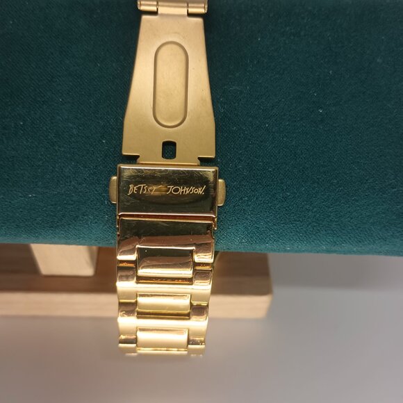 Betsy Johnson Gold Pineapple with glitter bezel watch. - Picture 3 of 4
